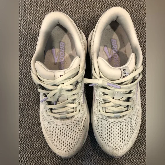 Brooks Women’s Ariel GTS 24 Shoes - Picture 4 of 16